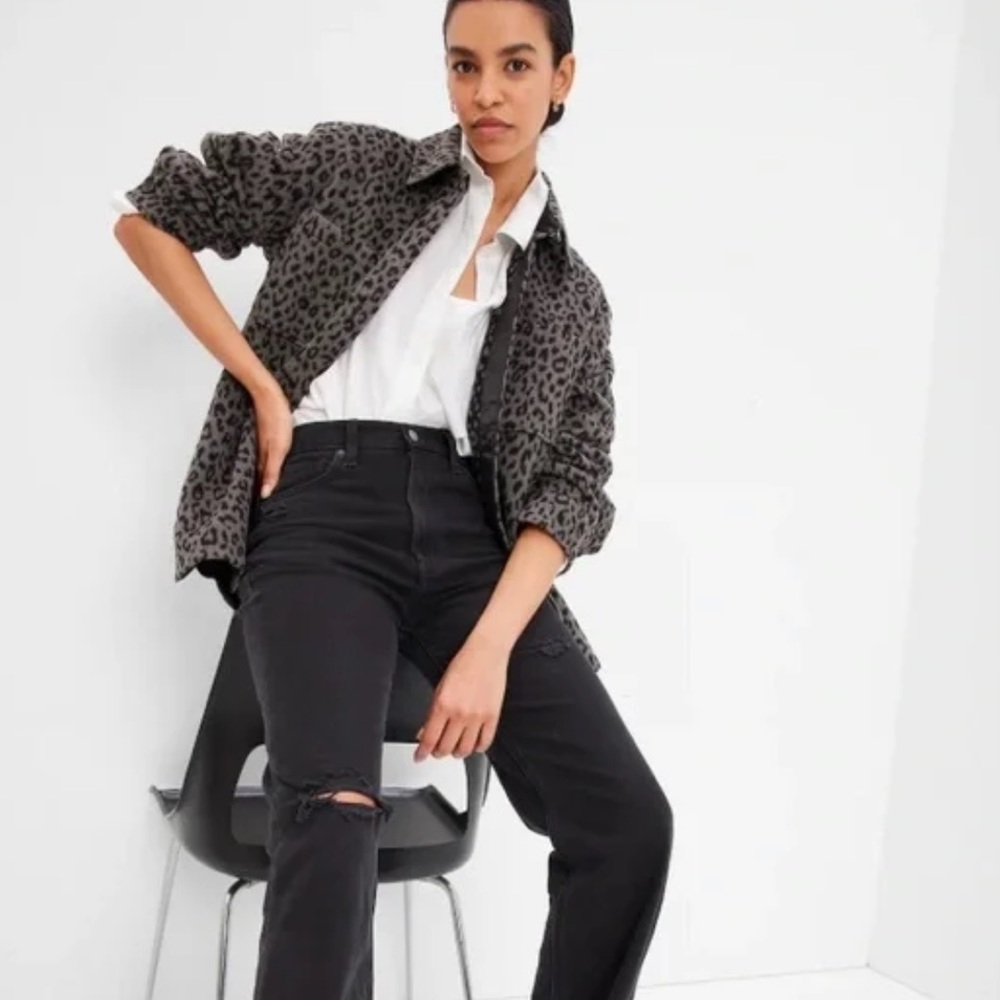NWT Gap Charcoal Cheetah Leopard Print Warm Button Shacket